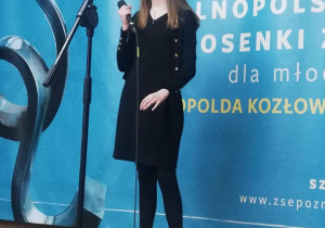 Sabina Terebińska podczas eliminacji do Ogólnopolskiego Konkursu Piosenki Żydowskiej